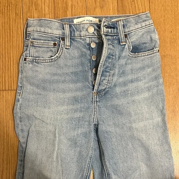 Denim Forum Sky Blue Cropped Jeans - Picture 3 of 5